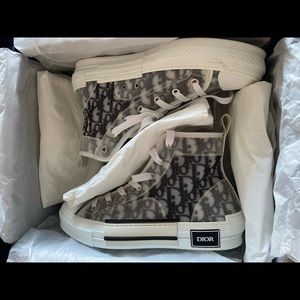 Dior Hi-top sneakers